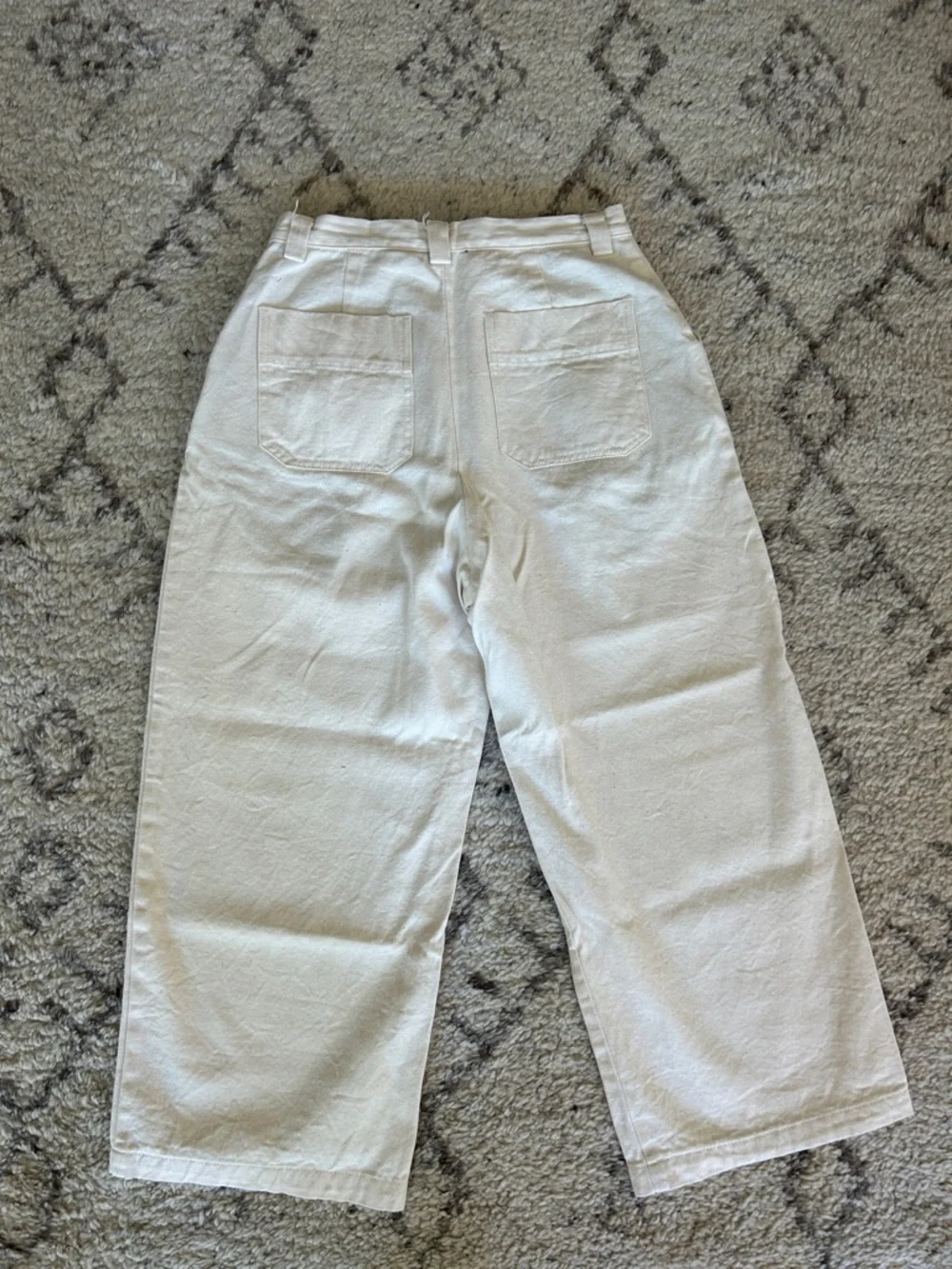Women’s Casual Wide-Leg Pants in Off-White - Picture 3 of 4